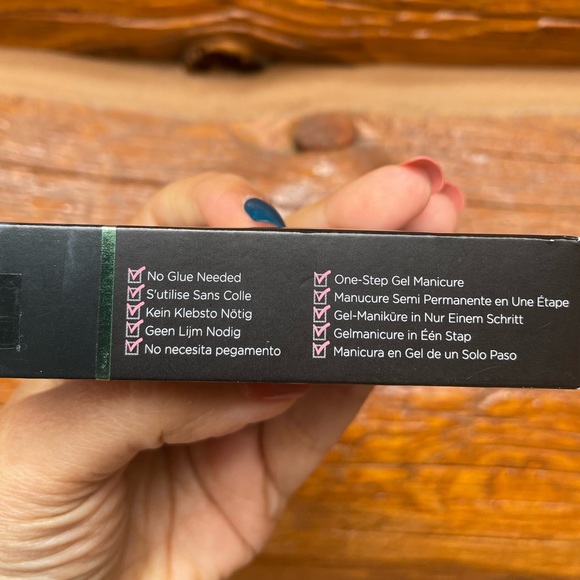 Impress Halloween Glow in the Dark Press On Nails NEW - Picture 5 of 6